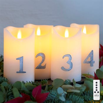 Sirius Sara vokslys - Advent. Sæt med 4 stk. Hvid/Sølv